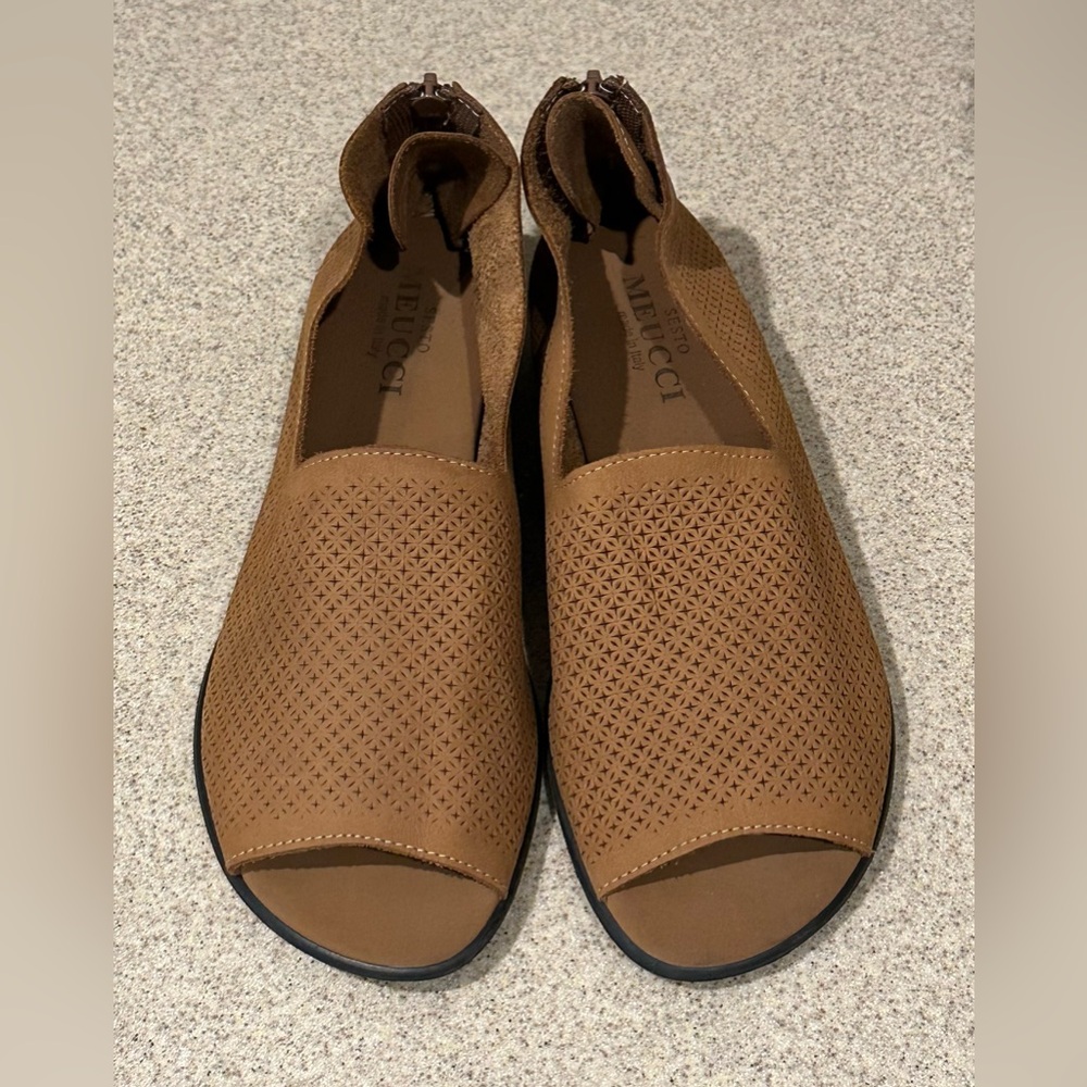 Sesto Meucci Italy Brown Leather Cut Outs Slip On Flats Women's US Size 8.5